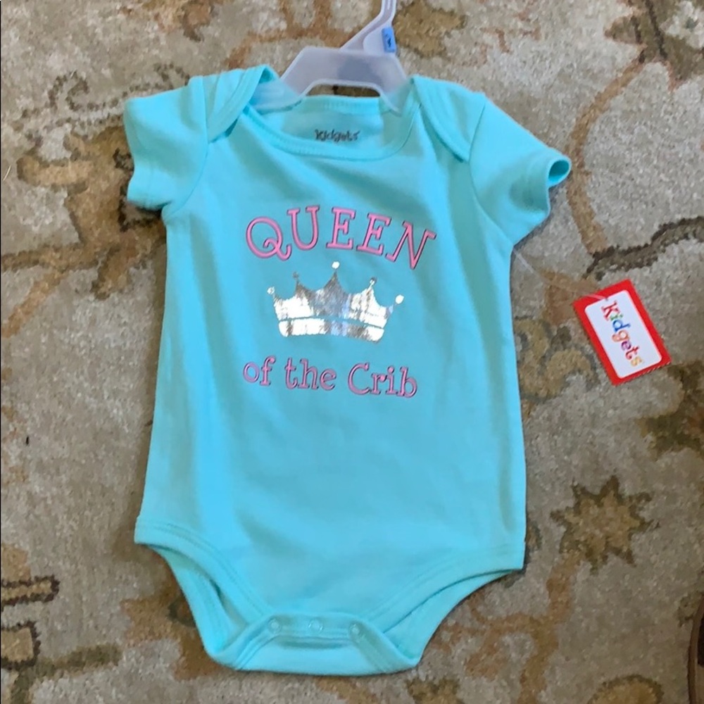 NWT Queen is the Crib Onesie. 0/3 months